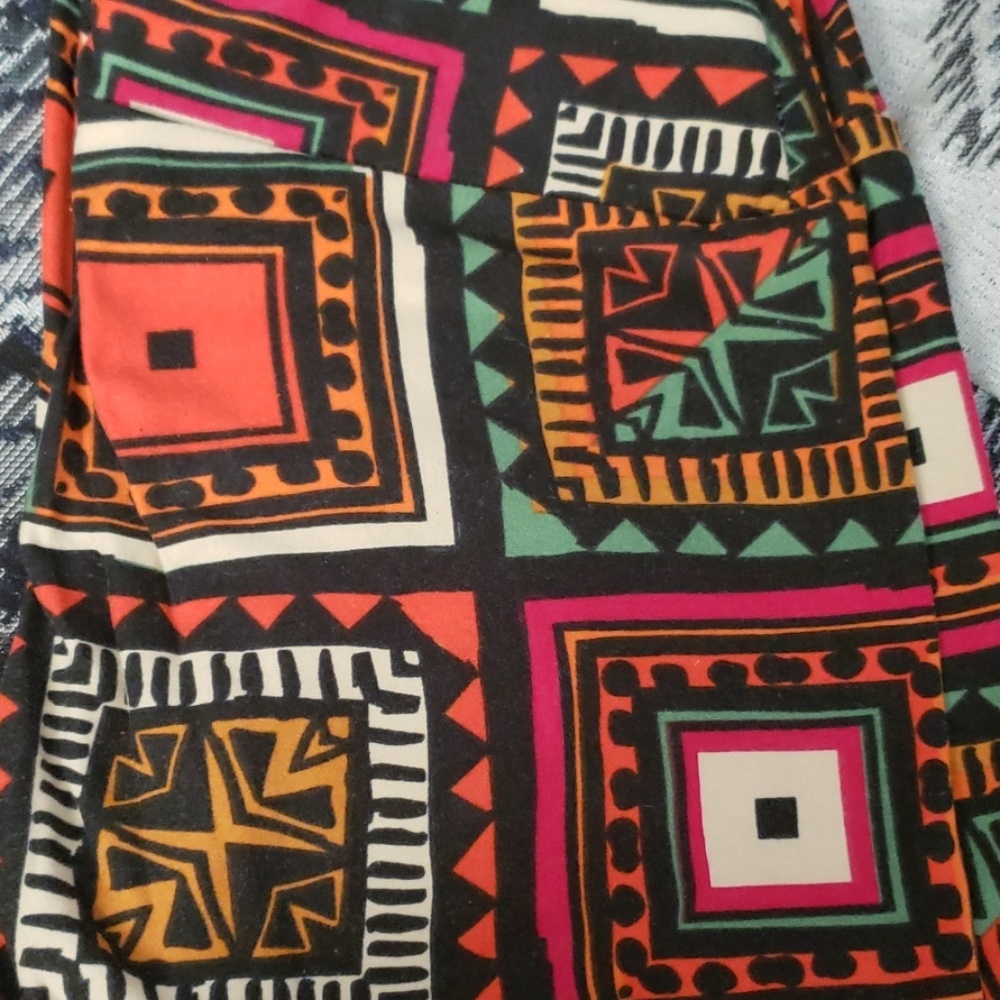 LuLaRoe leggings